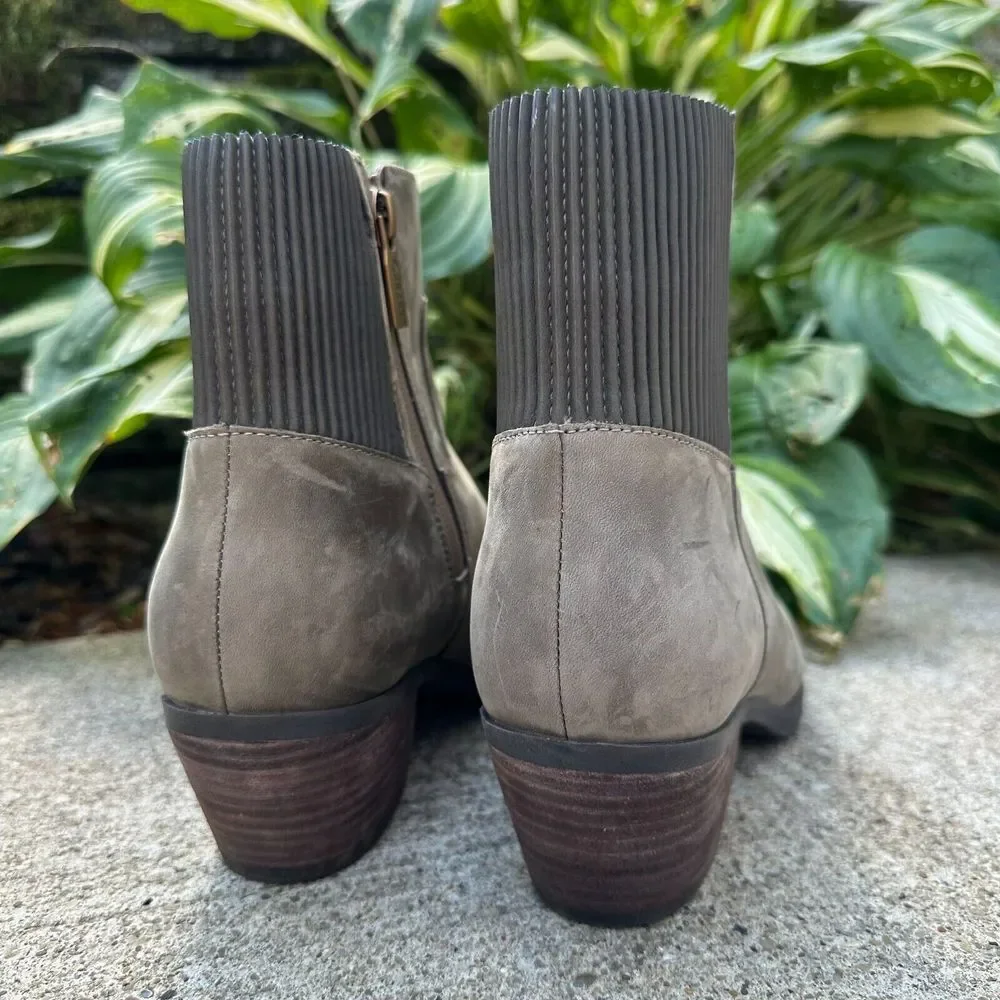 Vionic Womens Size 7M Green Shantelle Ankle Boots Waterproof Nubuck Leather - Picture 4 of 9